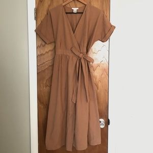 Classic tan wrap dress with pockets